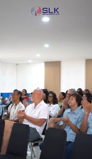 Welcome to Our Community: New Student & Parent Orientation - Photo 5